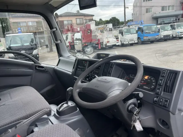 いすゞ エルフ 2RG-NPR88AN(2WD)の写真30