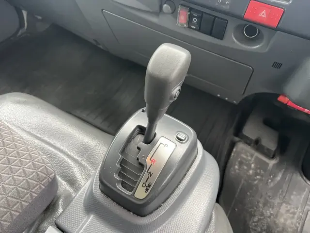 いすゞ エルフ 2RG-NPR88AN(2WD)の写真34