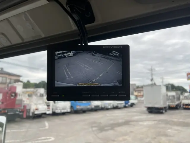 いすゞ エルフ 2RG-NPR88AN(2WD)の写真35