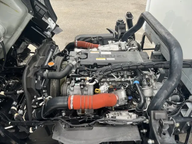 いすゞ エルフ 2RG-NPR88AN(2WD)の写真42