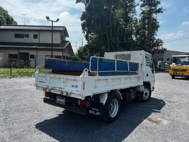 いすゞ エルフ TPG-NJR85AN(2WD)の写真4