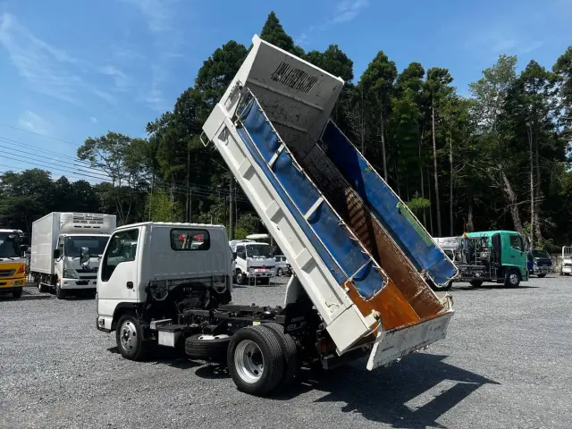 いすゞ エルフ TPG-NJR85AN(2WD)の写真11