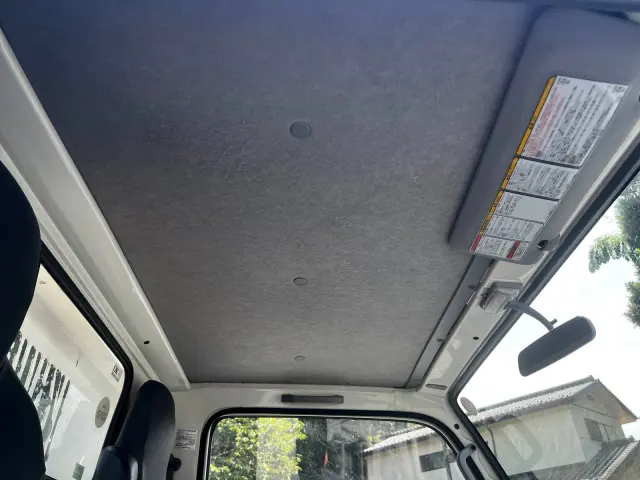いすゞ エルフ TPG-NJR85AN(2WD)の写真35