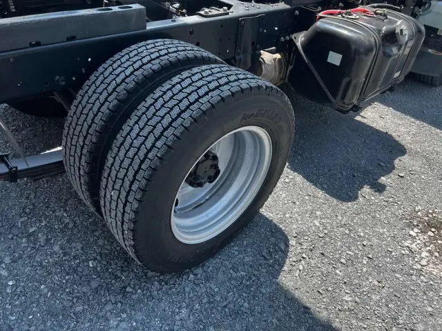 いすゞ エルフ TPG-NJR85AN(2WD)の写真42