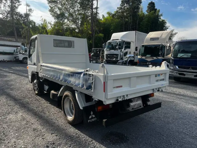 三菱 キャンター TPG-FBA30(2WD)の写真5