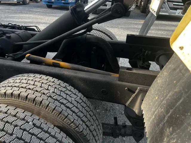 三菱 キャンター TPG-FBA30(2WD)の写真17