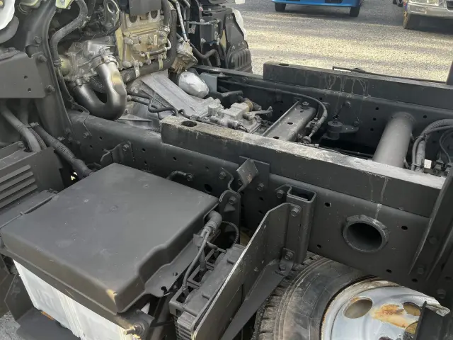 三菱 キャンター TPG-FBA30(2WD)の写真20