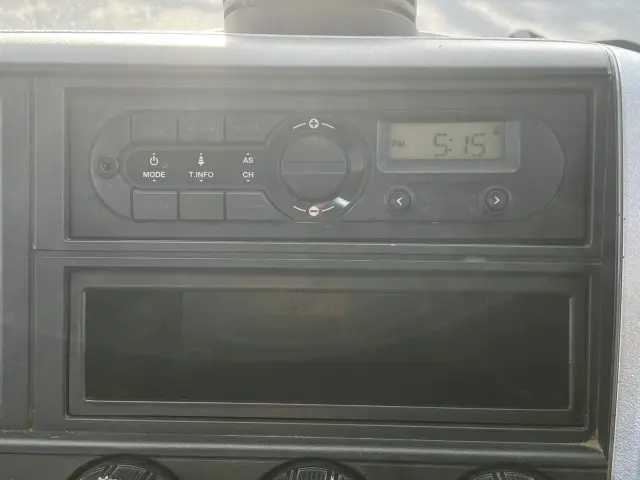 三菱 キャンター TPG-FBA30(2WD)の写真29