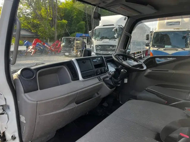 三菱 キャンター TPG-FBA30(2WD)の写真34