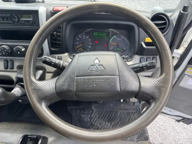 三菱 キャンター TPG-FBA30(2WD)の写真27