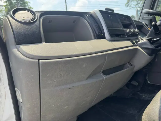 三菱 キャンター TPG-FBA30(2WD)の写真31