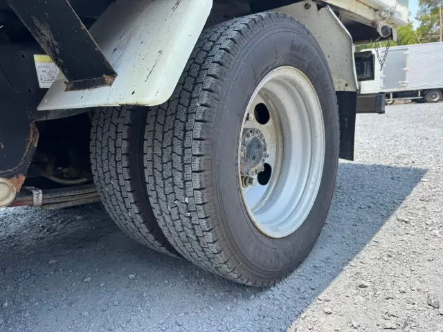 三菱 キャンター TPG-FBA30(2WD)の写真42