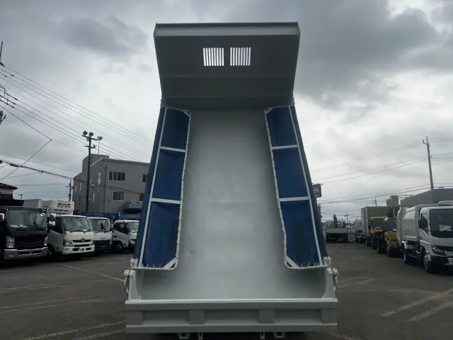 多忙なお客様もいらっしゃると思いますので、当社ではお電話・メールだけでなく、LINEでのお問い合わせにも対応しております。お気軽にお問合せ下さい。|日野 レンジャー 2KG-FC2ABA(2WD)の写真11