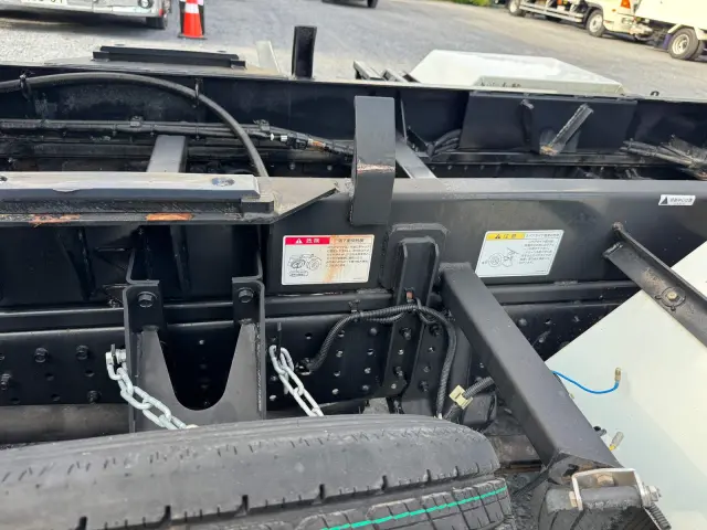 三菱 キャンター 2RG-FBAV0(2WD)の写真23