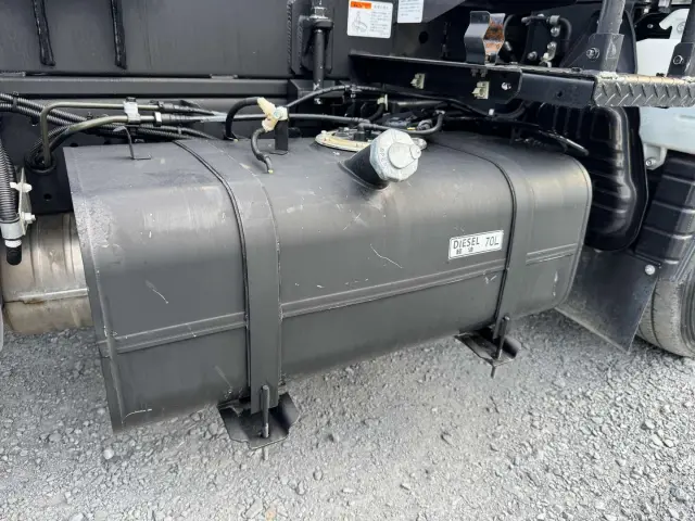 三菱 キャンター 2RG-FBAV0(2WD)の写真26