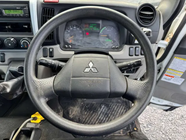 三菱 キャンター 2RG-FBAV0(2WD)の写真29