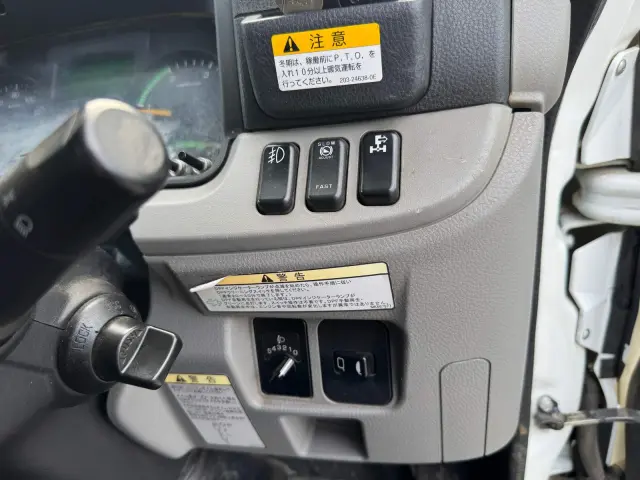 三菱 キャンター 2RG-FBAV0(2WD)の写真35