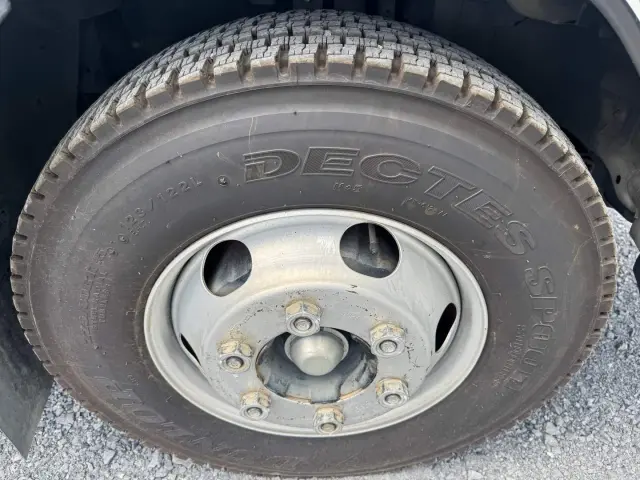 いすゞ エルフ 2RG-NPR88YN(2WD)の写真44
