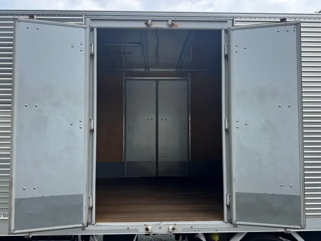 まずは気軽にお問合せ・お見積りお待ちしております。じっくり現車確認して頂けるよう、ご準備を致します！|日野 デュトロ 2PG-XZU712M(2WD)の写真11