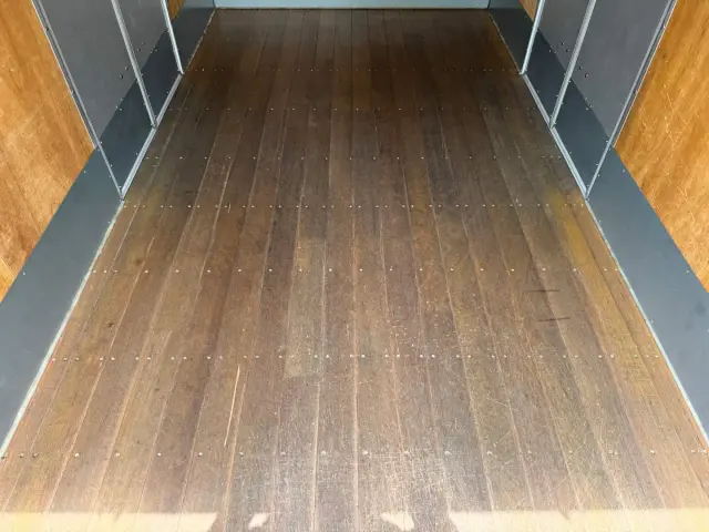 すぐにご来店頂けない場合や遠方にお住まいの方、車両状態の詳細が知りたい方はお気軽にご連絡下さい♪|日野 デュトロ 2PG-XZU712M(2WD)の写真16