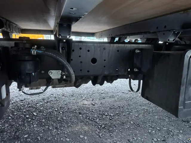 一見しただけでは分からない車両の状態を徹底的に明らかにする入庫検査の技術には、自信があります。|日野 デュトロ TKG-XZU710M(2WD)の写真17