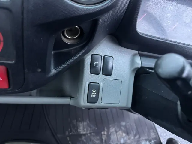 日野 デュトロ TKG-XZU710M(2WD)の写真31