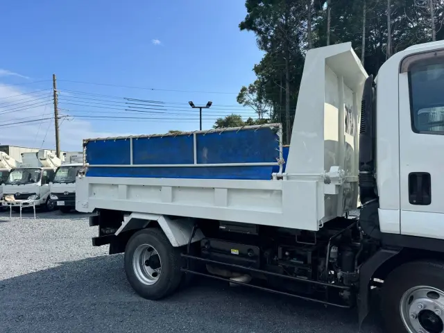 いすゞ フォワード 2RG-FRR90S1(2WD)の写真7