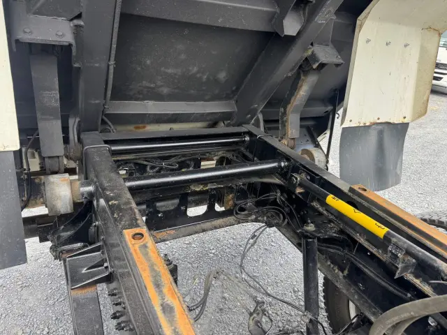 一見しただけでは分からない車両の状態を徹底的に明らかにする入庫検査の技術には、自信があります。|日野 レンジャー 2KG-FC2ABA(未入力/関係無)の写真17