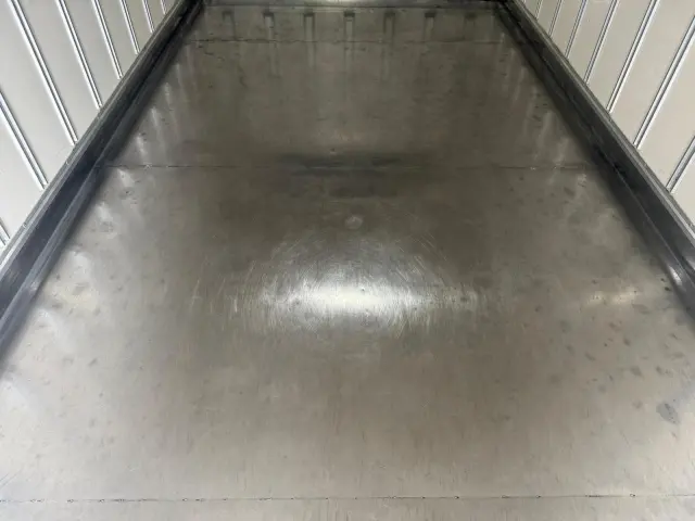 まずは気軽にお問合せ・お見積りお待ちしております。じっくり現車確認して頂けるよう、ご準備を致します!|いすゞ エルフ 2RG-NPR88AN(2WD)の写真11