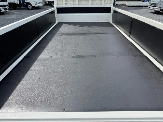 まずは気軽にお問合せ・お見積りお待ちしております。じっくり現車確認して頂けるよう、ご準備を致します!|日野 デュトロ TPG-XZC605M(2WD)の写真14