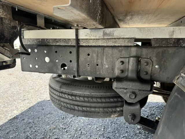 一見しただけでは分からない車両の状態を徹底的に明らかにする入庫検査の技術には、自信があります。|日野 デュトロ TPG-XZU605M(2WD)の写真17