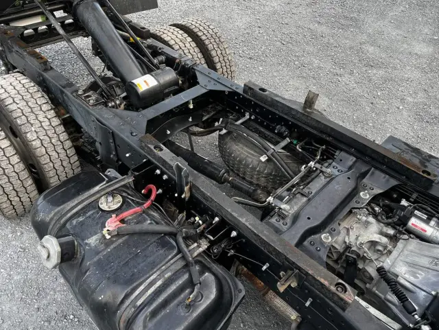 グルーウェーブ公式サイトでは、常時100台以上の平ボディー、ダンプ、クレーン、冷凍車、ウイング、バスなどの中古車両を取り扱っております。|いすゞ エルフ TPG-NJR85AN(2WD)の写真19