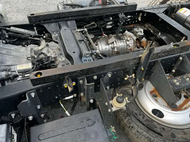いすゞ エルフ TPG-NJR85AN(2WD)の写真22