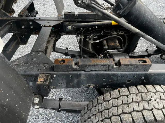 いすゞ エルフ TPG-NJR85AN(2WD)の写真24