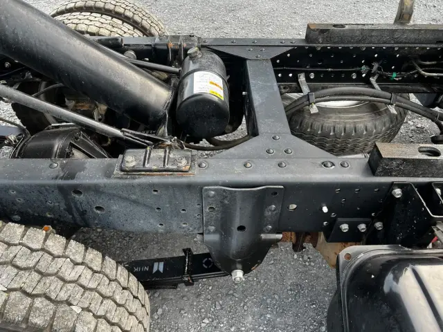 いすゞ エルフ TPG-NJR85AN(2WD)の写真26