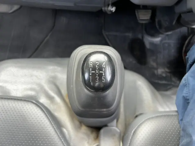 いすゞ エルフ TPG-NJR85AN(2WD)の写真33