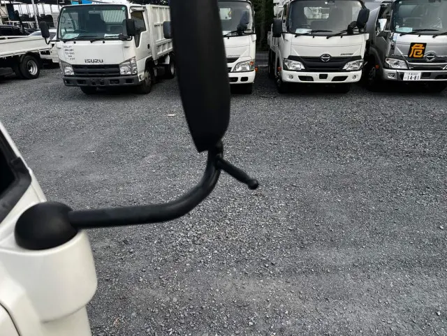 いすゞ エルフ TPG-NJR85AN(2WD)の写真50