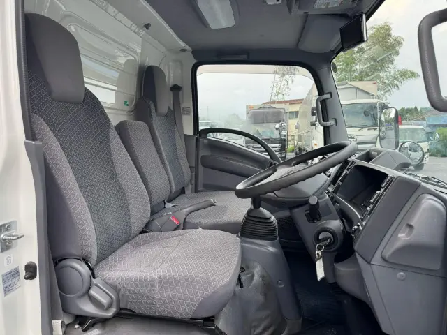 いすゞ エルフ G-04985(2WD)の写真27
