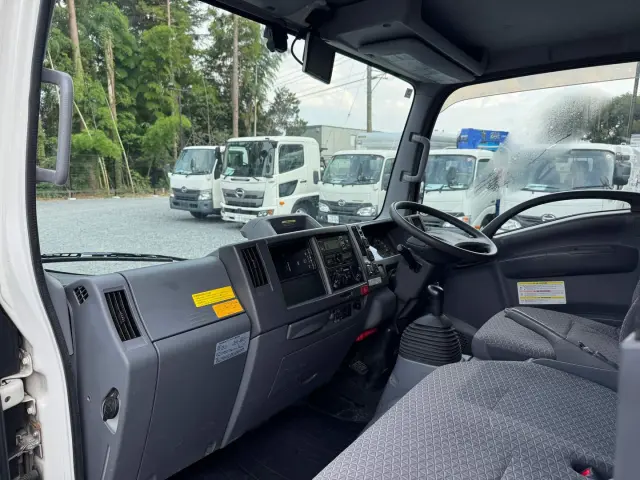 いすゞ エルフ G-04985(2WD)の写真32