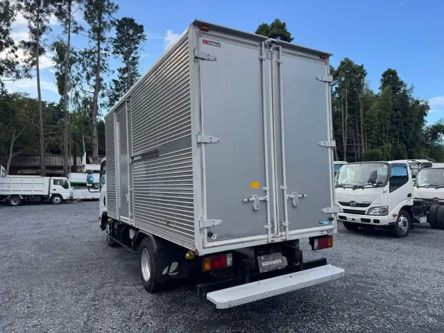 まずは気軽にお問合せ・お見積りお待ちしております。じっくり現車確認して頂けるよう、ご準備を致します!|いすゞ エルフ TRG-NMR85AN(2WD)の写真6