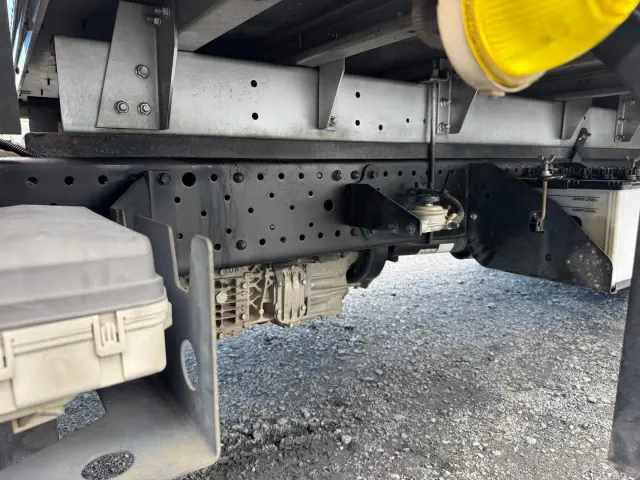 すぐにご来店頂けない場合や遠方にお住まいの方、車両状態の詳細が知りたい方はお気軽にご連絡下さい♪|いすゞ エルフ TRG-NMR85AN(2WD)の写真19