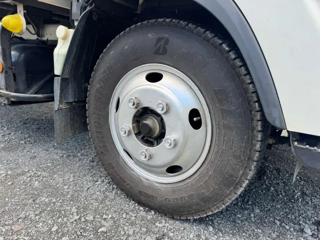 いすゞ エルフ TRG-NMR85AN(2WD)の写真46