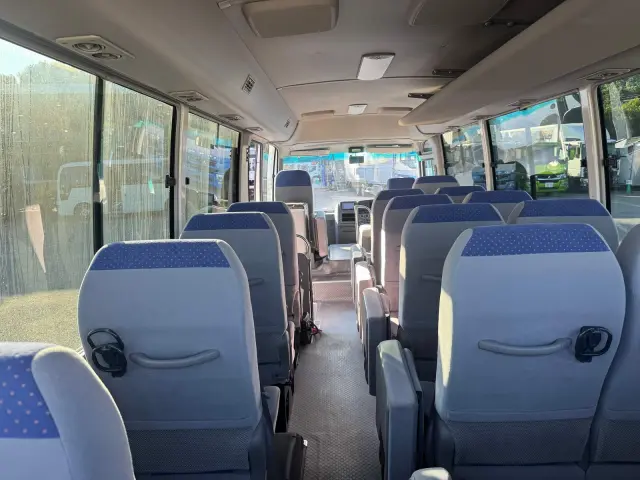 グルーウェーブ公式サイトでは、常時100台以上の平ボディー、ダンプ、クレーン、冷凍車、ウイング、バスなどの中古車両を取り扱っております。|日産 シビリアン ABG-DHW41(2WD)の写真18