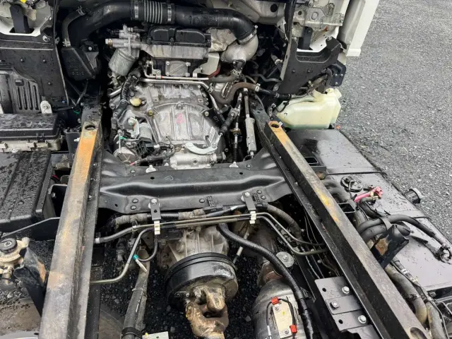 毎日様々な中古トラックが入庫しています。気になる車両はお早めにご連絡を!|いすゞ エルフ 2RG-NKR88AD(2WD)の写真19