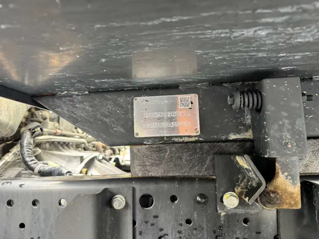 いすゞ エルフ 2RG-NKR88AD(2WD)の写真21