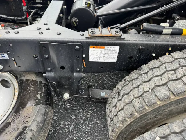 いすゞ エルフ 2RG-NKR88AD(2WD)の写真22
