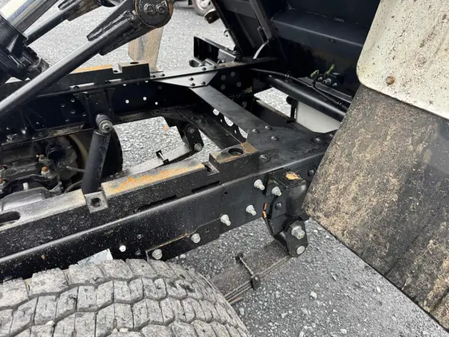 いすゞ エルフ 2RG-NKR88AD(2WD)の写真23