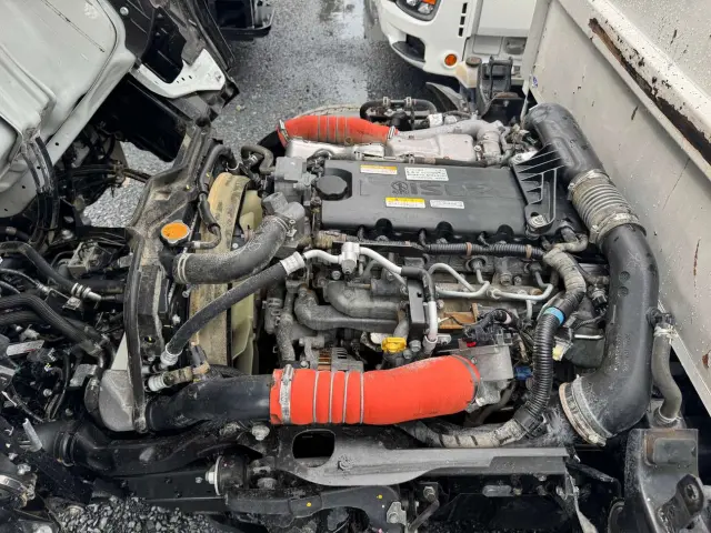 いすゞ エルフ 2RG-NKR88AD(2WD)の写真37