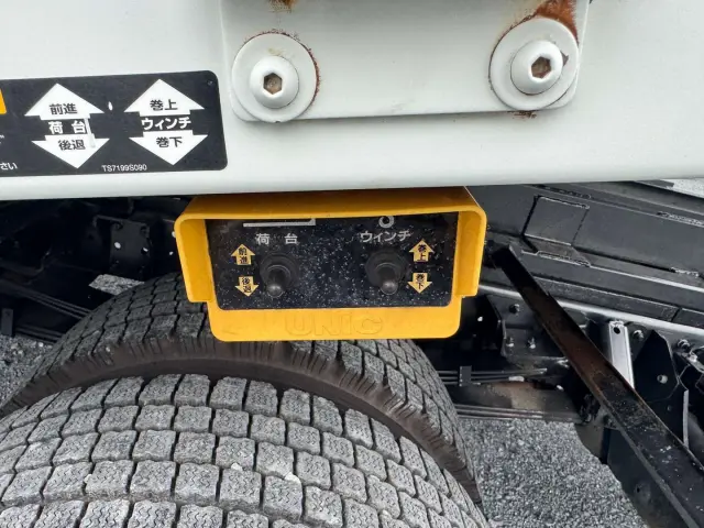 毎日様々な中古トラックが入庫しています。気になる車両はお早めにご連絡を!|三菱 キャンター 2PG-FEB90(2WD)の写真19
