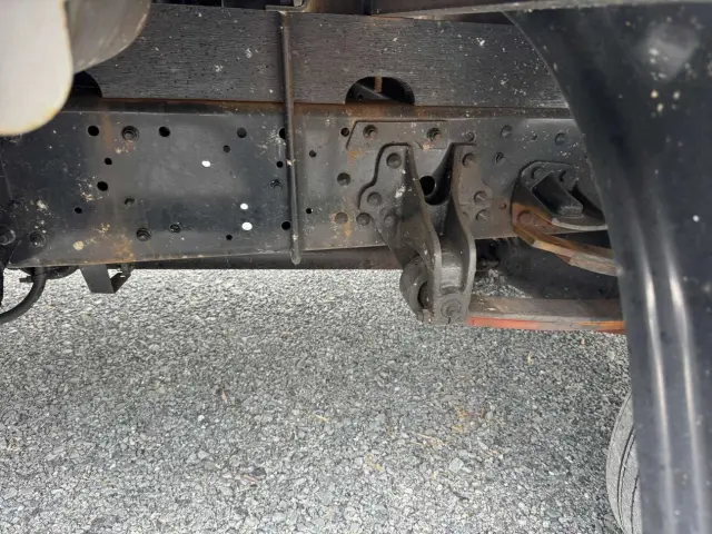 一見しただけでは分からない車両の状態を徹底的に明らかにする入庫検査の技術には、自信があります。|三菱 ファイター 2KG-FK61F(未入力/関係無)の写真16